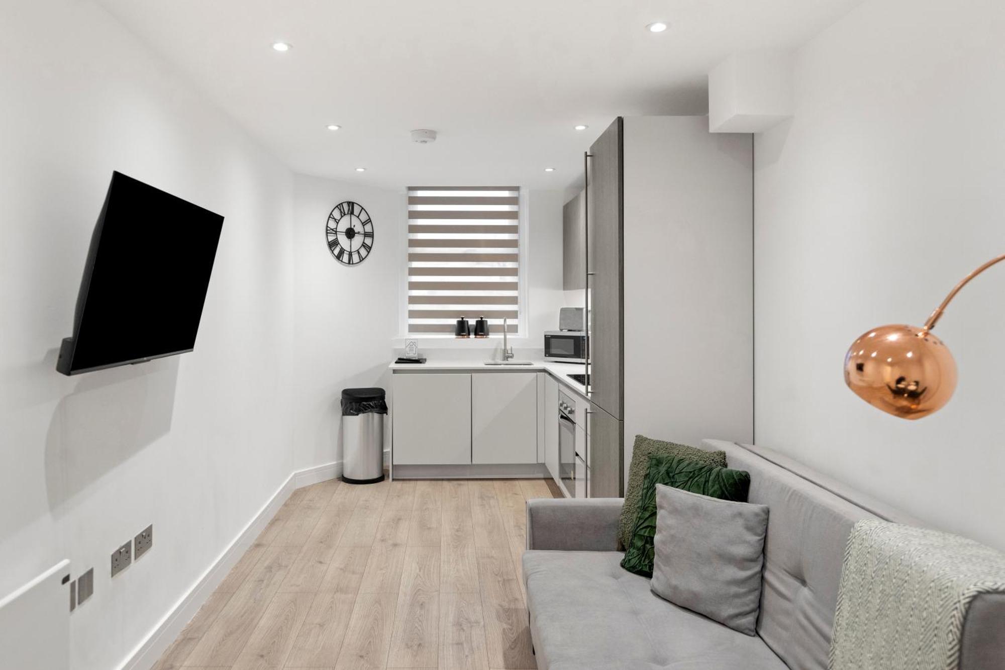 Spacious Luxury Apartment King Bed - Central Location Londra Esterno foto