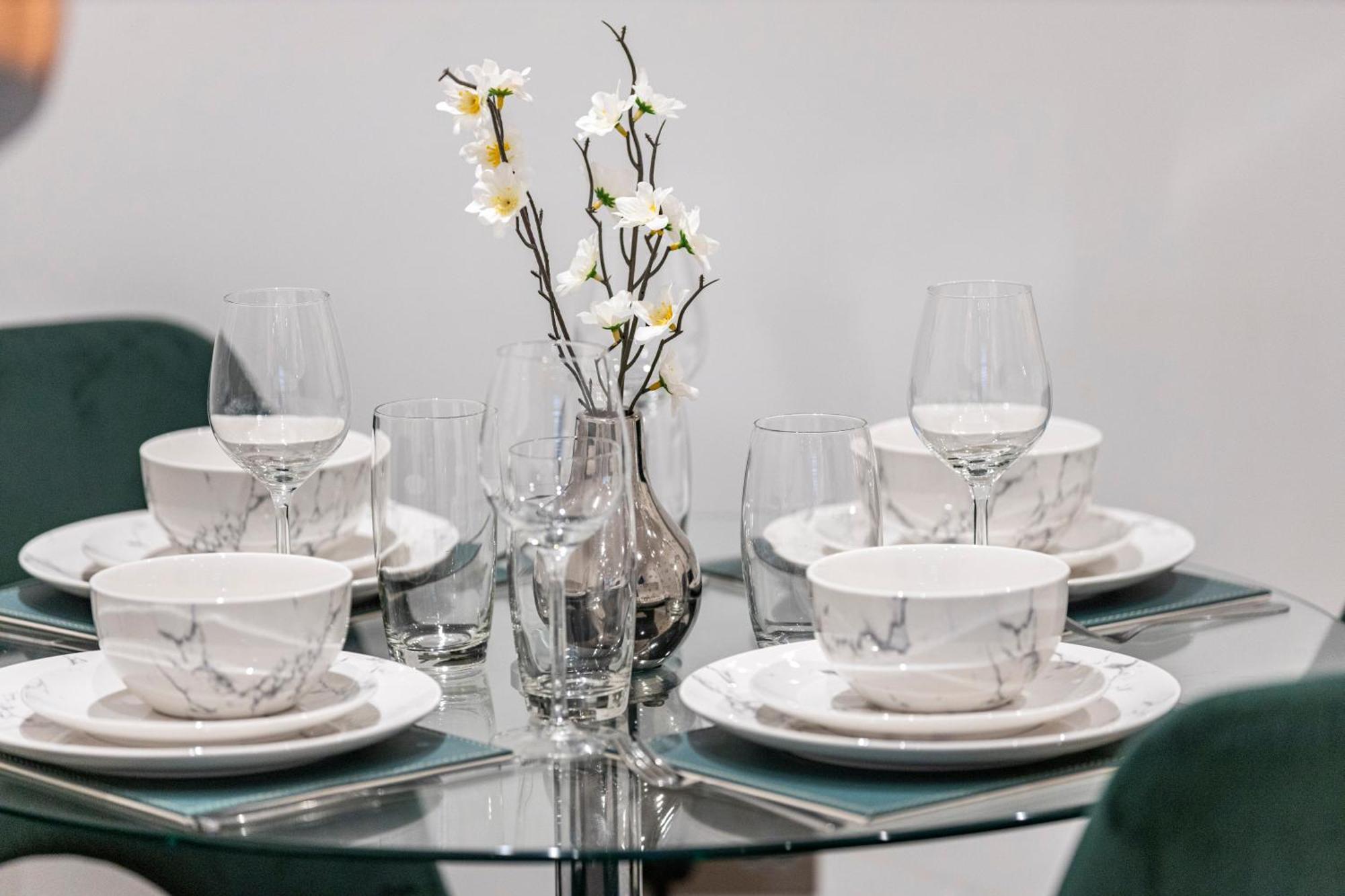 Spacious Luxury Apartment King Bed - Central Location Londra Esterno foto